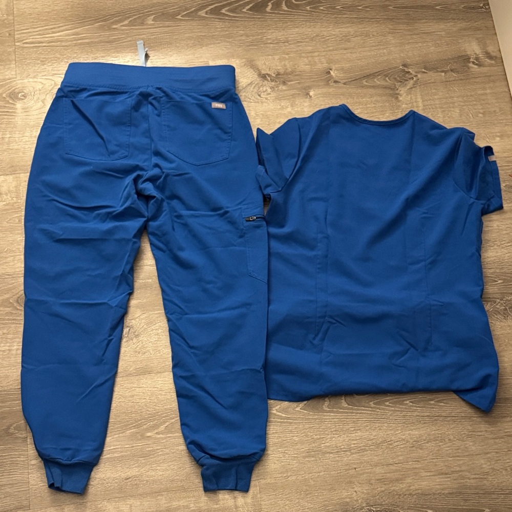 Figs Blue Scrub Set - Picture 8 of 8